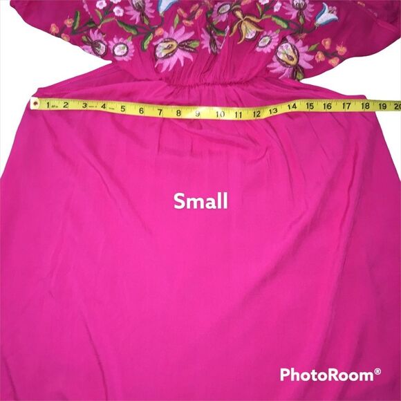 NWT On or Off Shoulder Pink Floral Embroidered Blouse Festive Lightweight - Picture 8 of 10